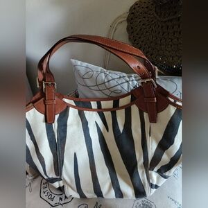 Super Cute Dooney & Burke Canvas Bag